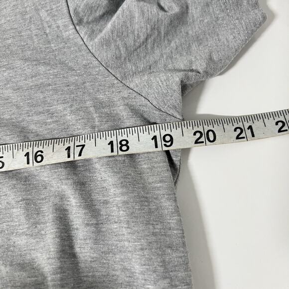 Rhone Men's V-Neck Tee T-Shirt Size Medium Gray Pima Cotton Peru - Picture 8 of 10